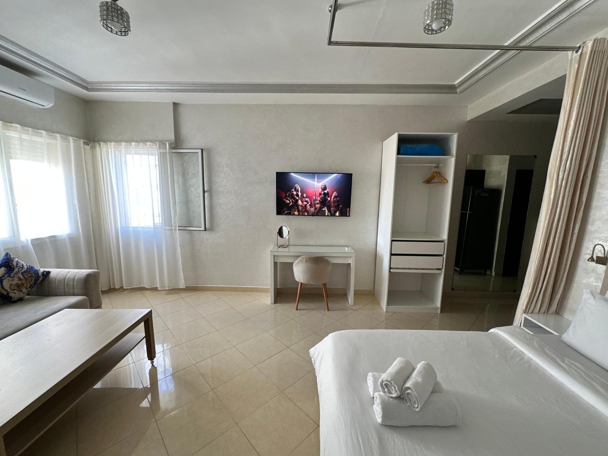 Relax A Malabata Appartement *